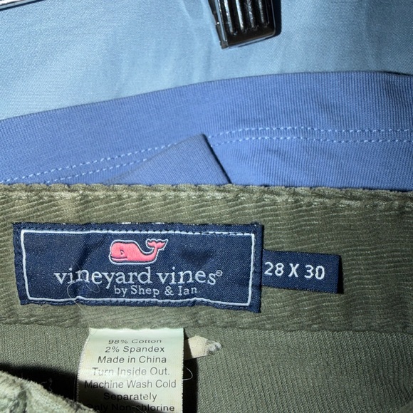 Vineyard Vines Men's Green Corduroy Jeans - Picture 4 of 4